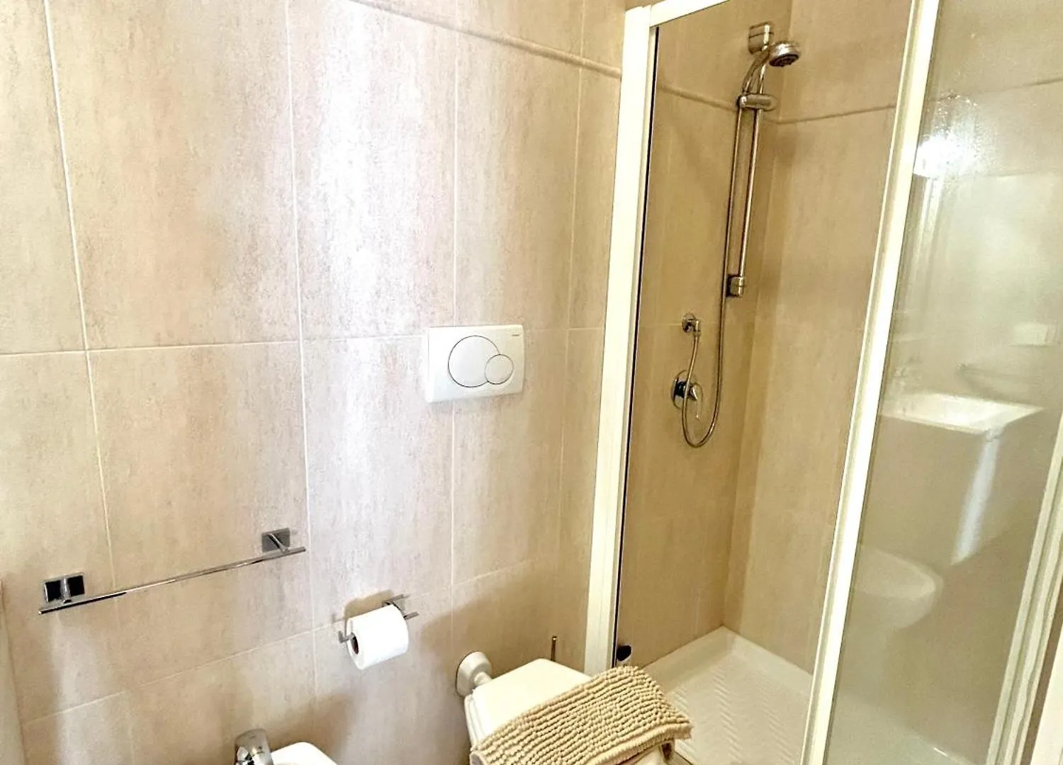 Le Tre Orchidee Apartments Florence 0*,  Italy