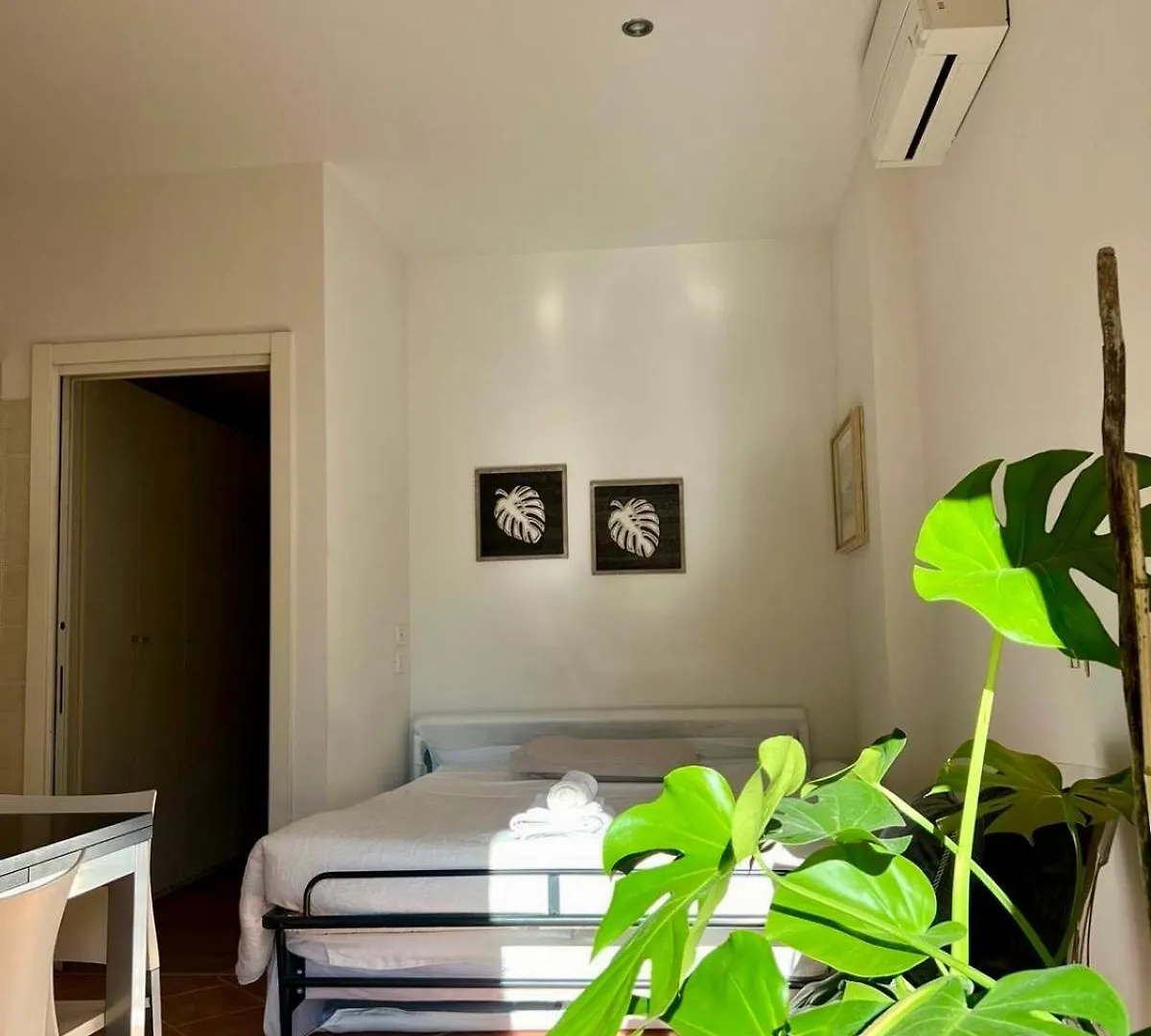 Le Tre Orchidee Apartments Florence 0*,