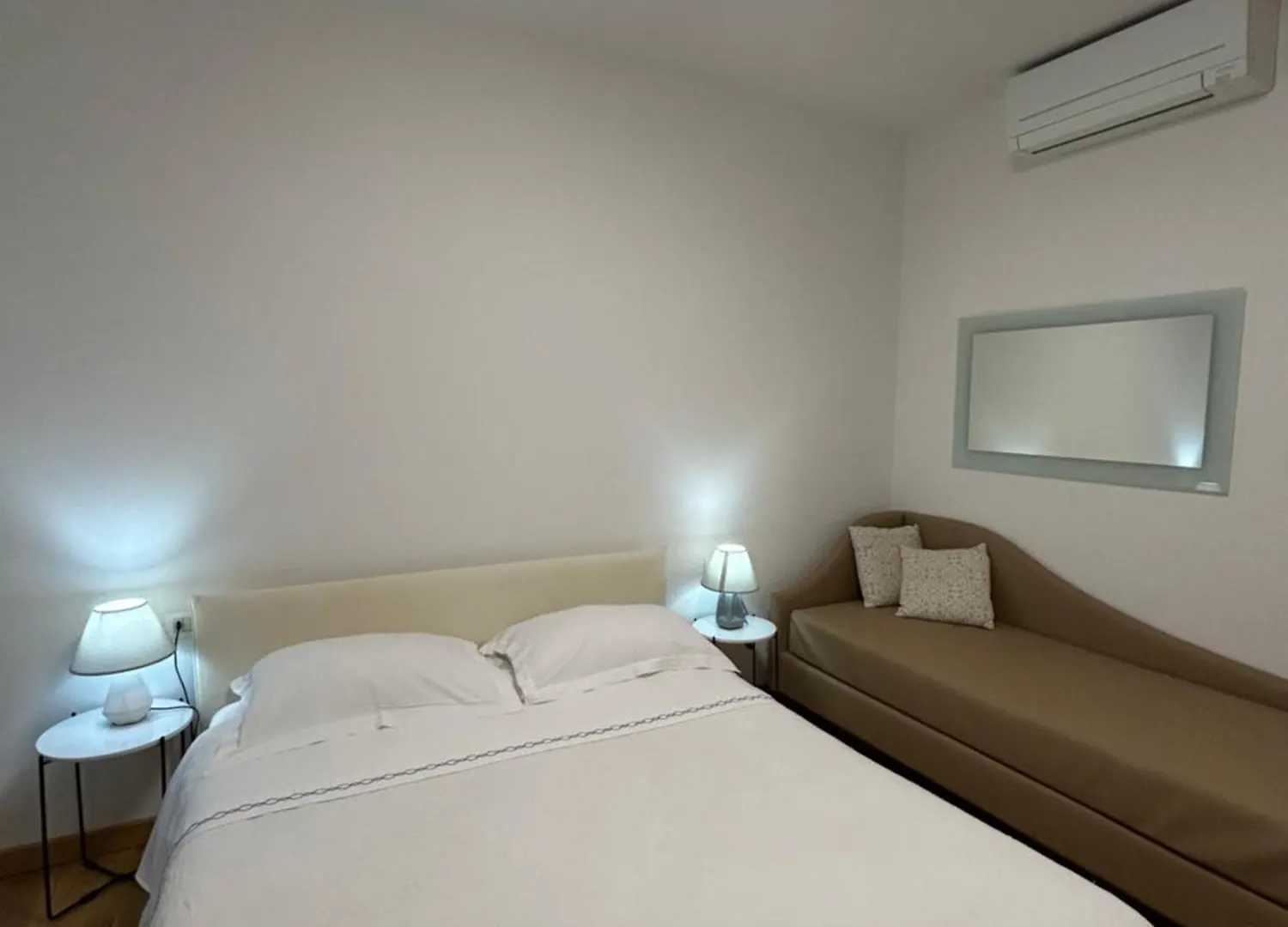 Le Tre Orchidee Apartments Florence
