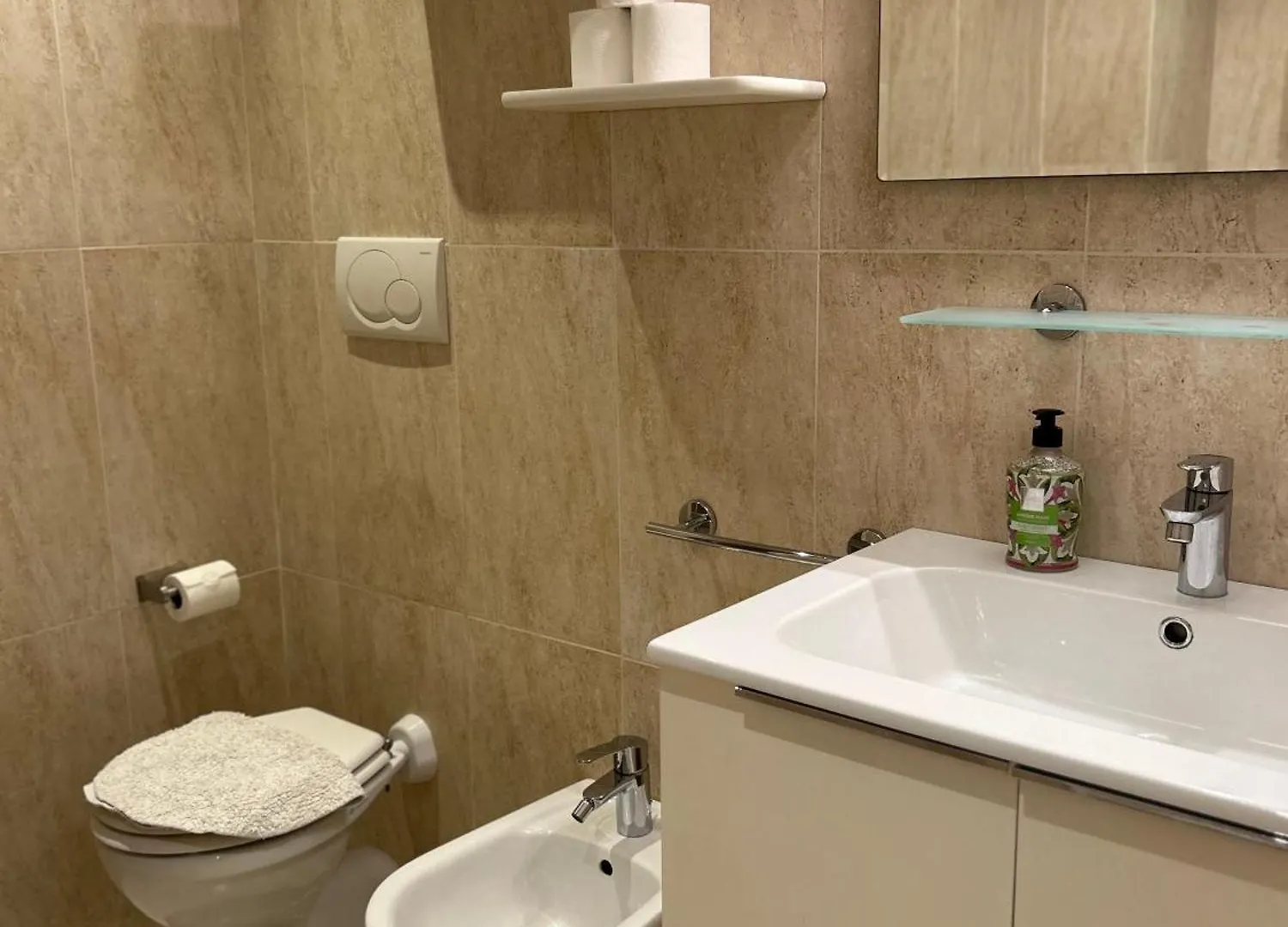 Le Tre Orchidee Apartments Florence